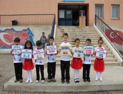 ‘Minik Parmaklar' sergi açtı